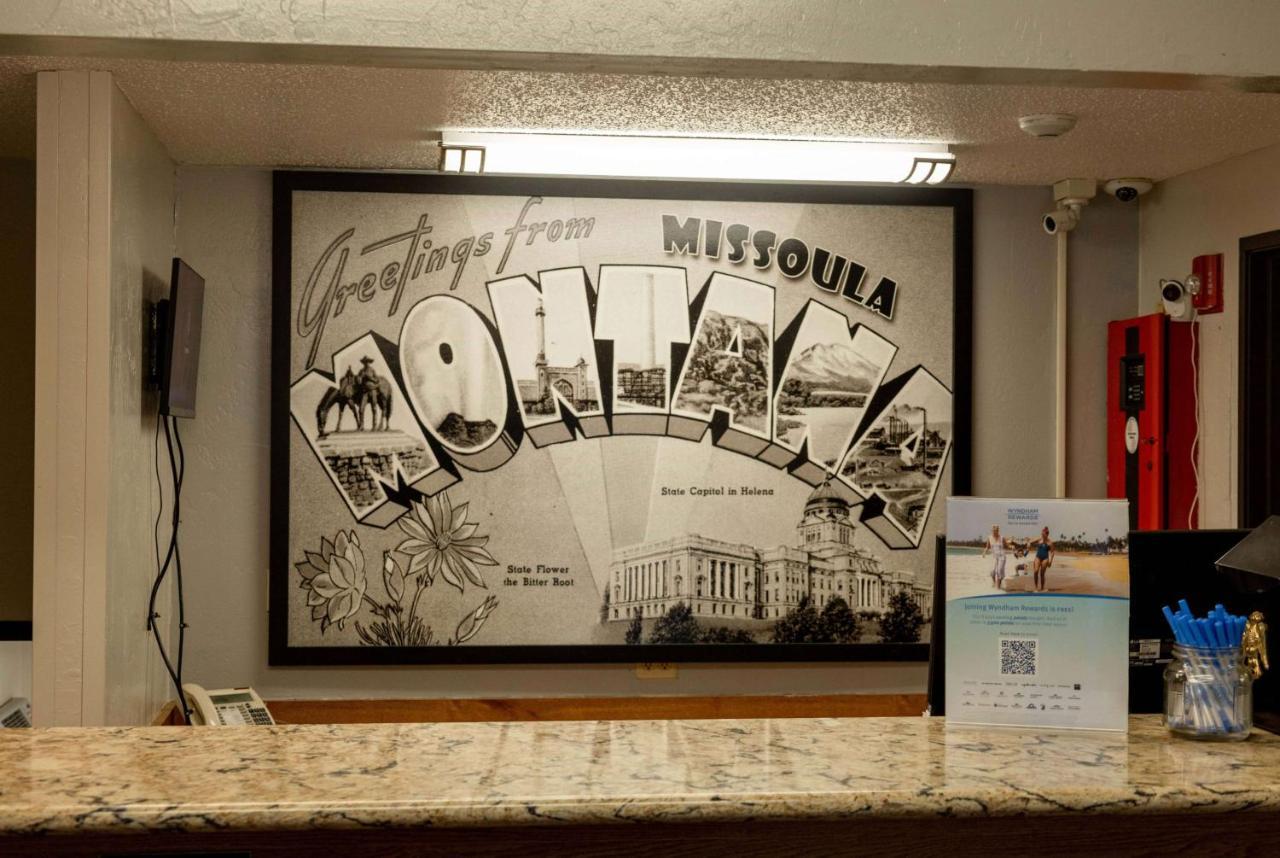 Super 8 By Wyndham Missoula/Brooks Street Hotell Exteriör bild