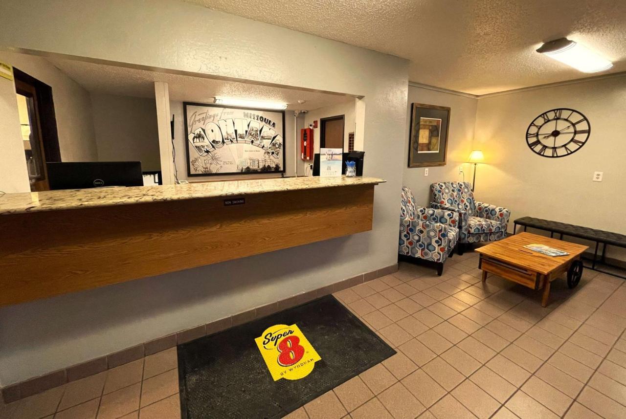 Super 8 By Wyndham Missoula/Brooks Street Hotell Exteriör bild