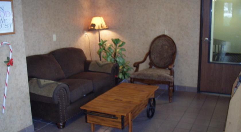 Super 8 By Wyndham Missoula/Brooks Street Hotell Exteriör bild
